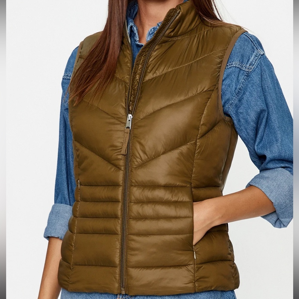 Vero Moda Olive Green Quilted Puffer Vest Zip Front Lightweight